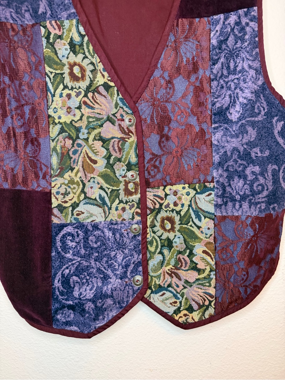 Vintage TanTrums Patchwork Tapestry Vest Burgundy Floral Dark Academia Size Med - Picture 6 of 6